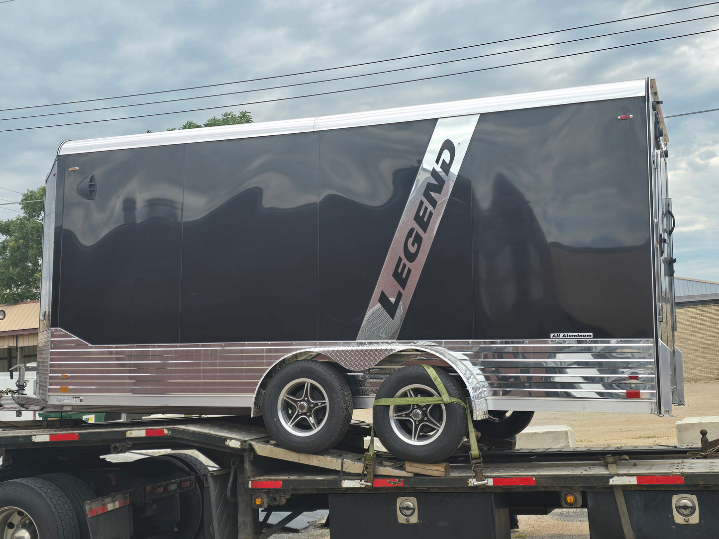 2026 Legend Deluxe VNose Cargo 8x19DVN
