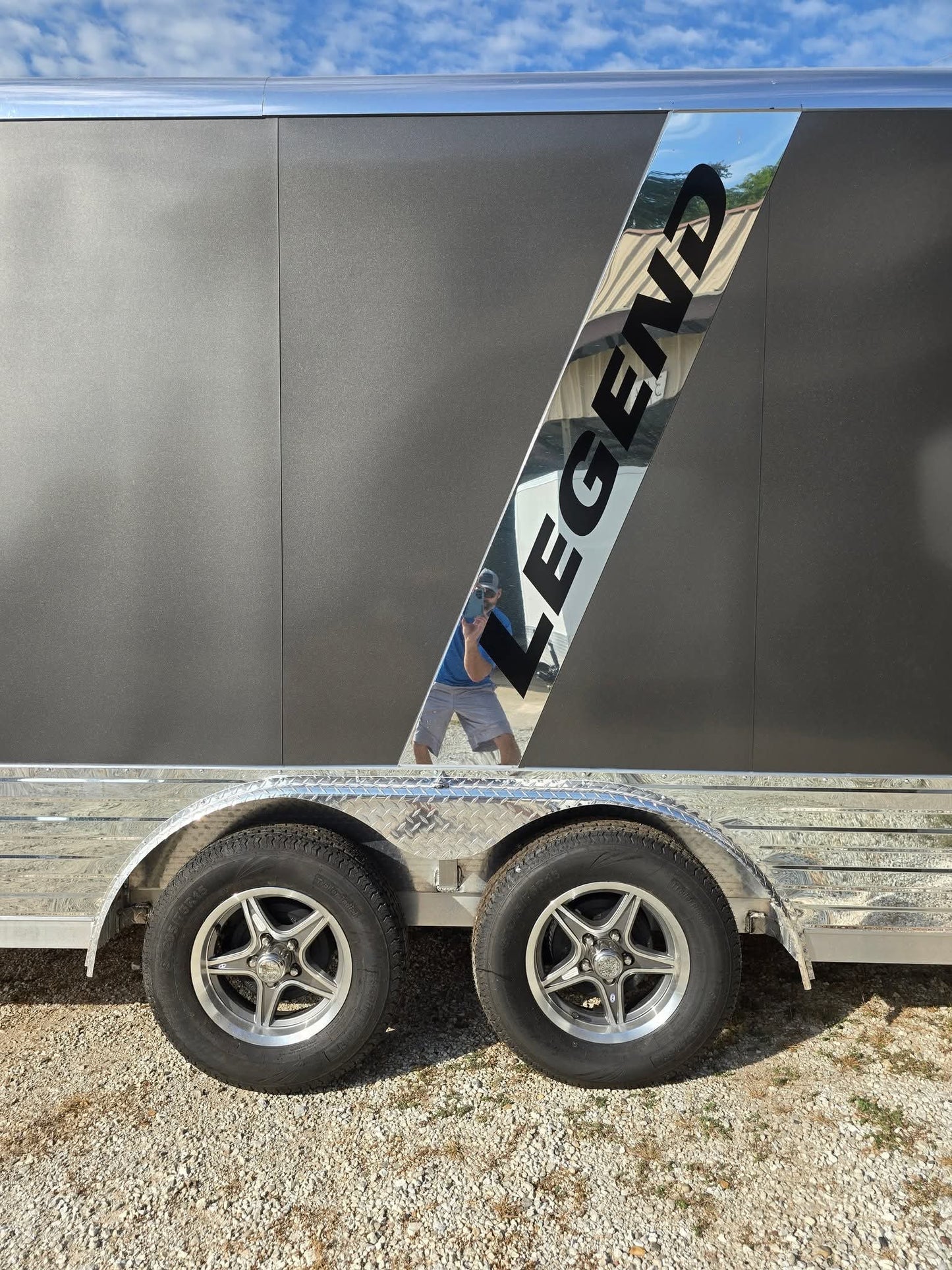 2026 Legend Deluxe VNose Cargo 8x19DVN