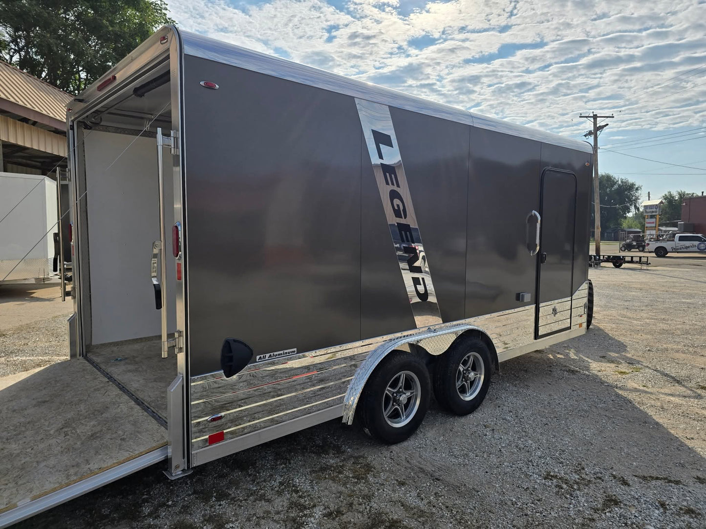 2026 Legend Deluxe VNose Cargo 8x19DVN