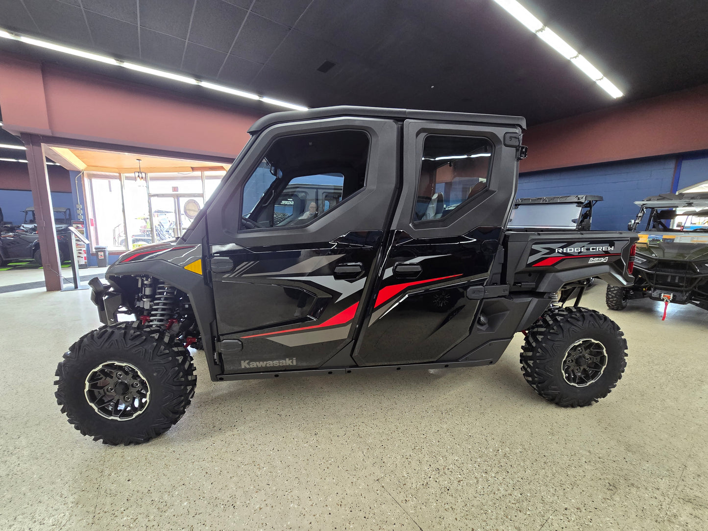 2025 KWT1000ESSNN Ridge XR Crew HVAC