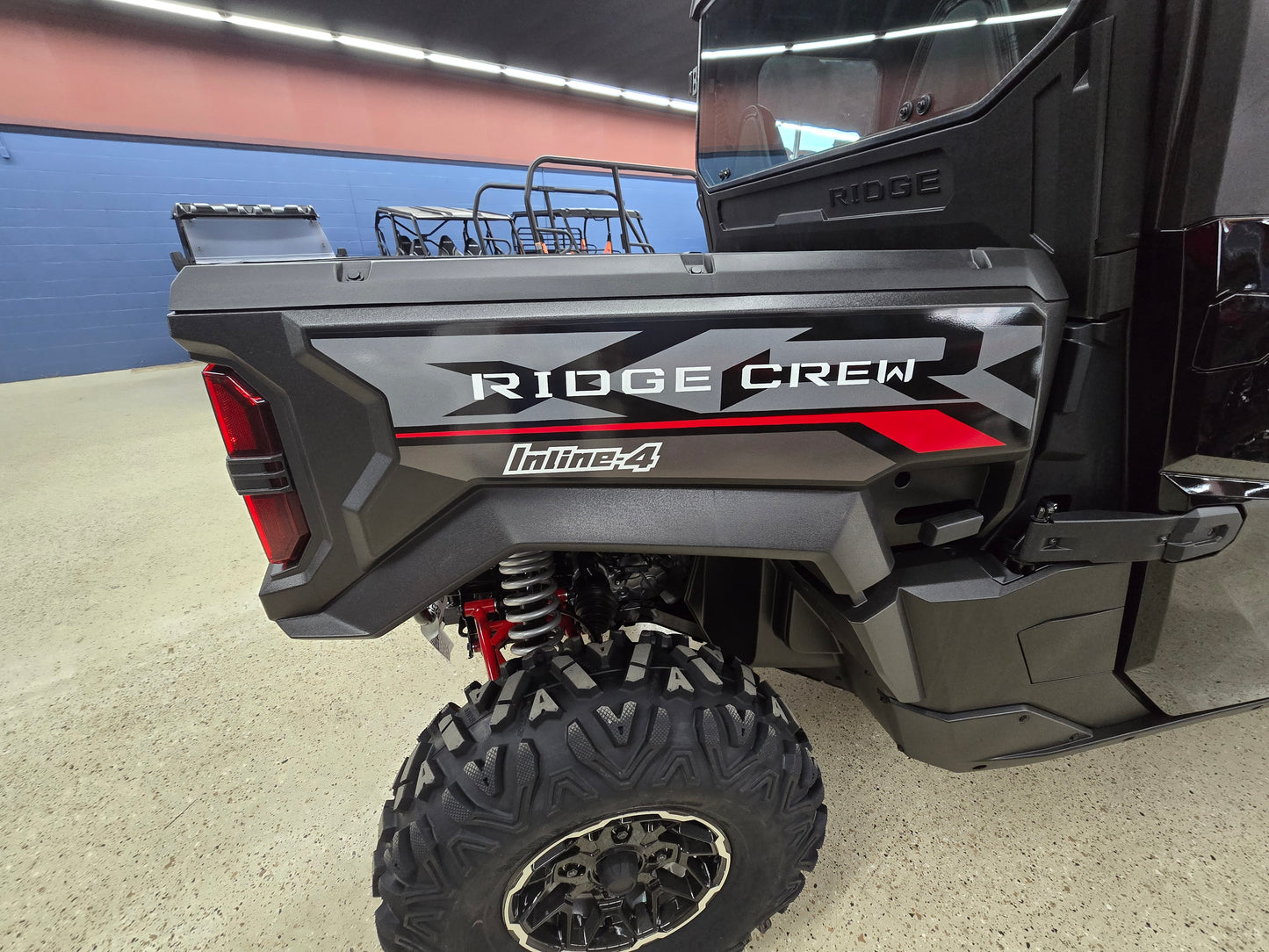 2025 KWT1000ESSNN Ridge XR Crew HVAC